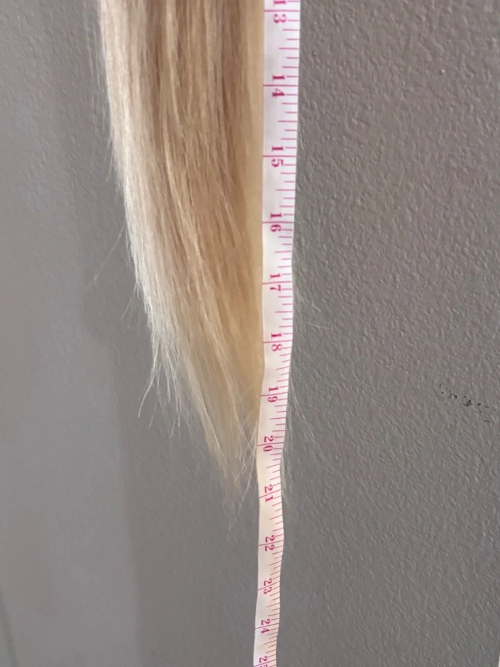 20’ Bellami Tape In Extensions Ash Blonde Used
